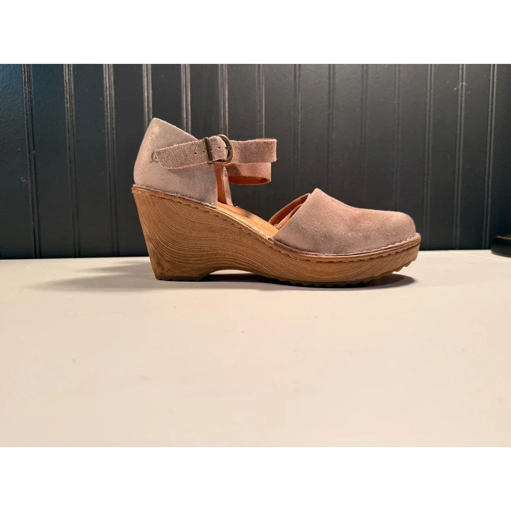 Born Womens Suede Leather Wedge Sandals Ankle Strap Blush Pink BR0040179 Size 8M